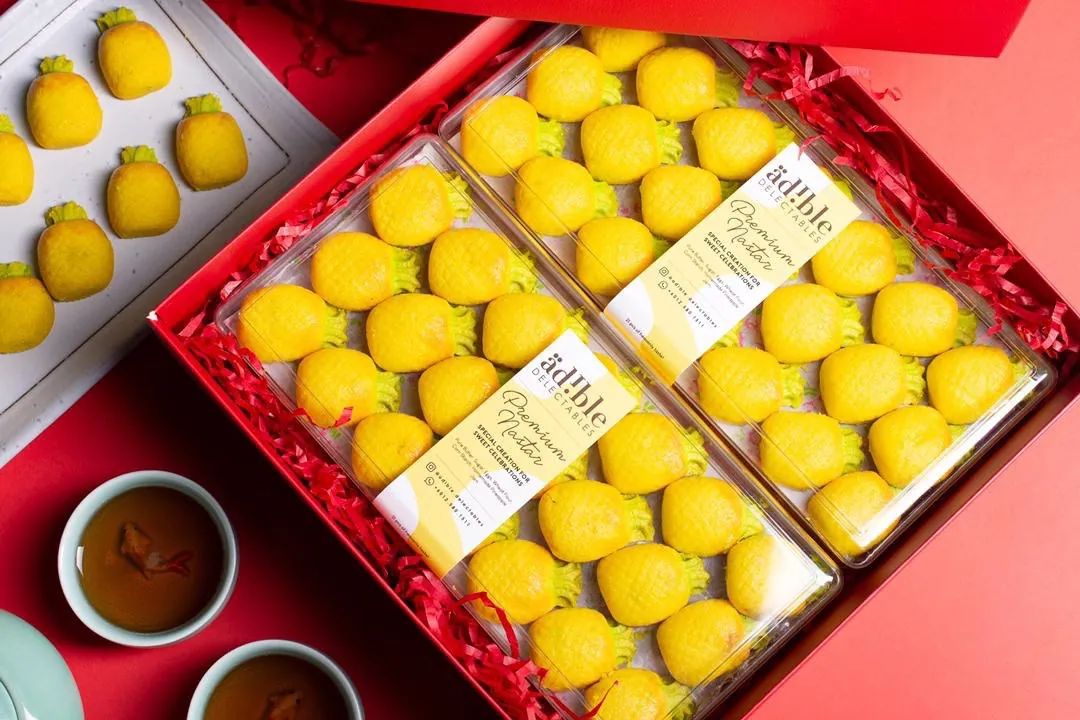 Adible Delectables pineapple tarts in a red gift tray